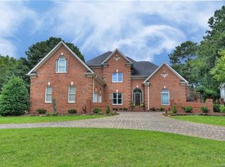 12112 Pine Valley Club Dr, Charlotte, NC 28277