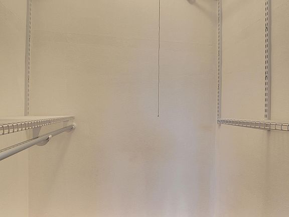 3rd image of 625 Cleveland Ave S APT 106