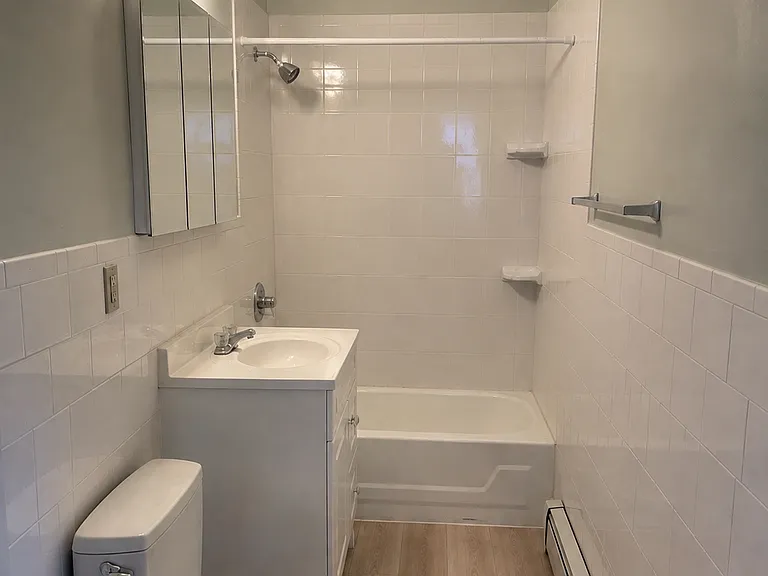 93 Hungerford St #2 — Photo 3