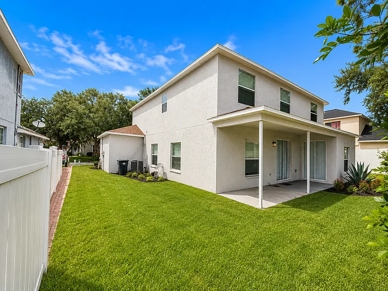 10915 Summerton Dr — Photo 5