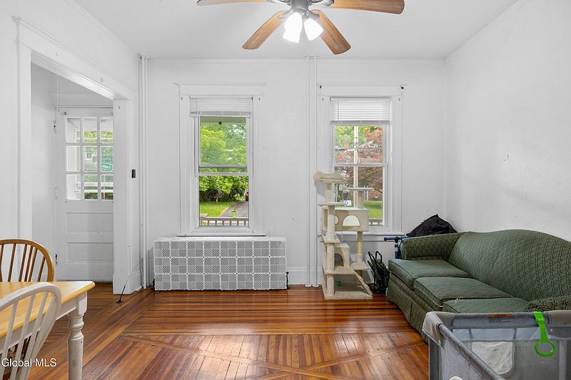 5th image of 466 Ontario Street