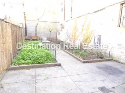 559 Clinton St, Brooklyn, NY, 11231