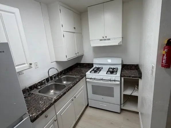 17785 Grand Ave, Lake Elsinore, CA 92530