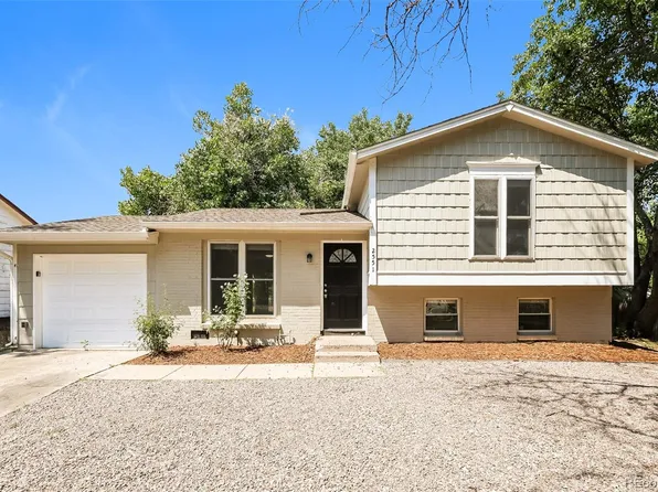 2551 S Kittredge Way, Aurora, CO 80013