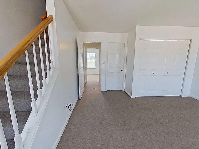 2858 Woodmont Dr — Photo 10