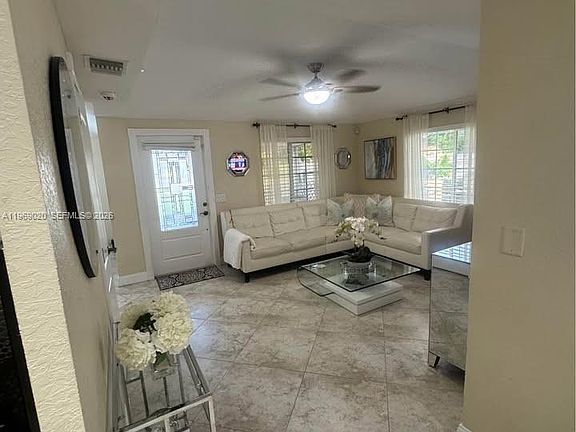 3rd image of 3781 Riedel Ave