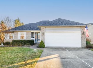 579 Layman Creek Cir, Grand Blanc, MI 48439