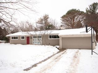 1217 Bending Rd, Ann Arbor, MI 48103