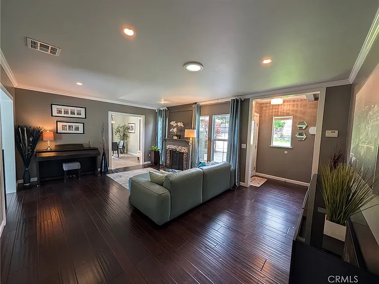 2828 Henrietta Ave — Photo 13