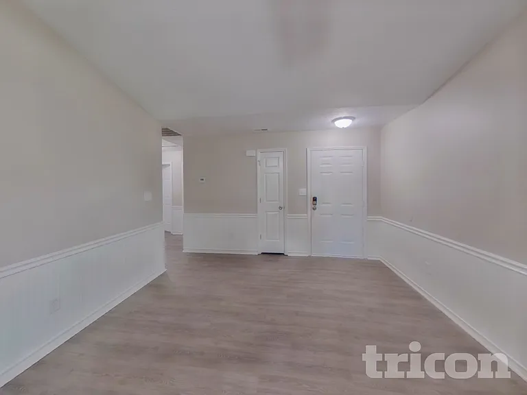 5001 Alexis Dr — Photo 4