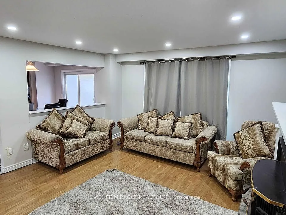3 bed, $3,200 — Photo 4