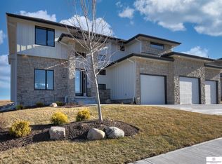 3821 S 212th St, Elkhorn, NE 68022