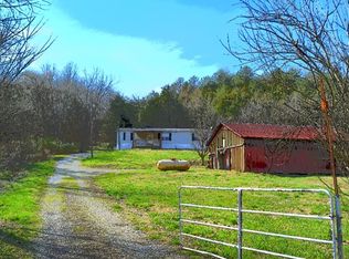 1909 Shropshire Hollow Rd, Dandridge, TN 37725