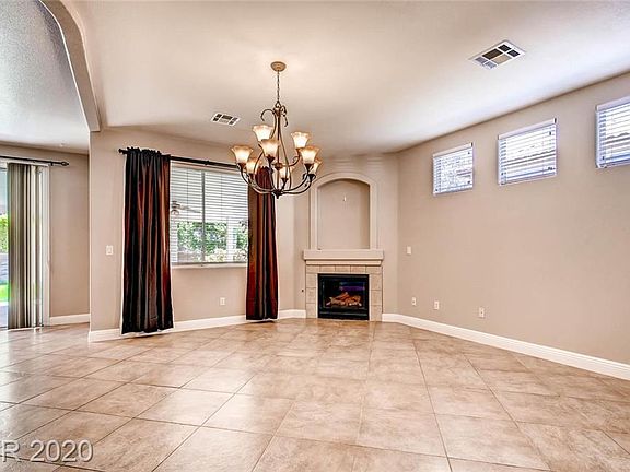 3rd image of 51 Voltaire Ave
