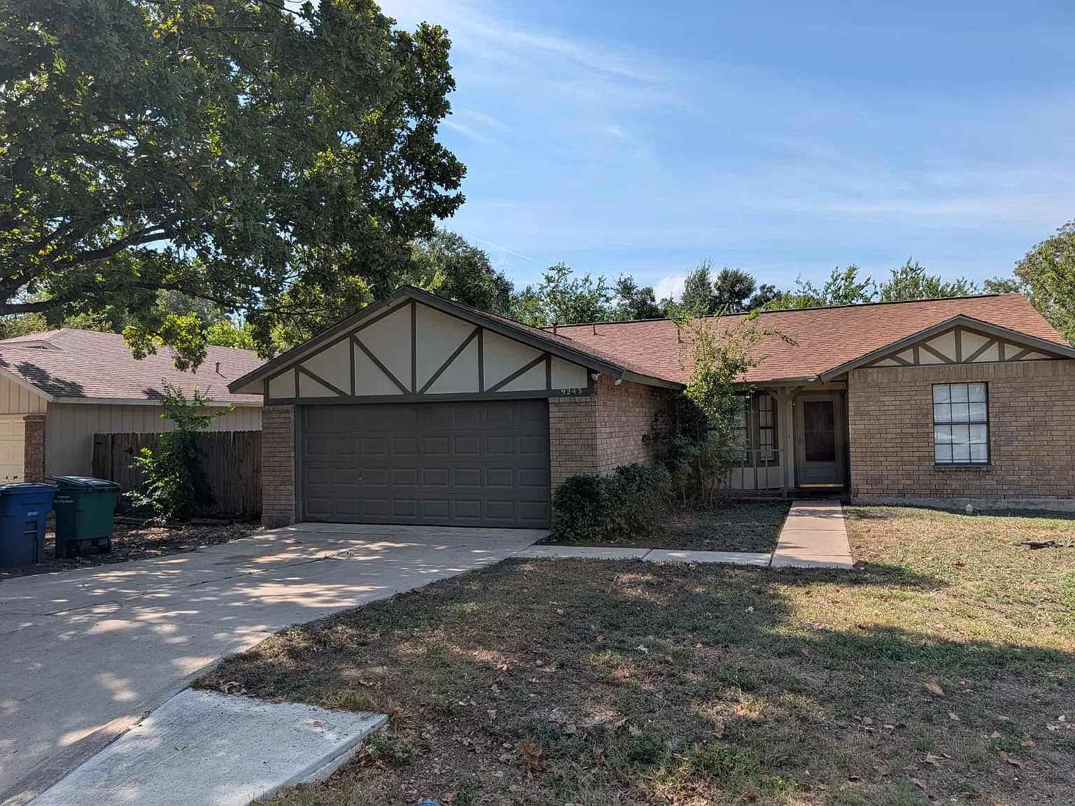 3 bed, 1231 sqft, $1,600 — Photo 1