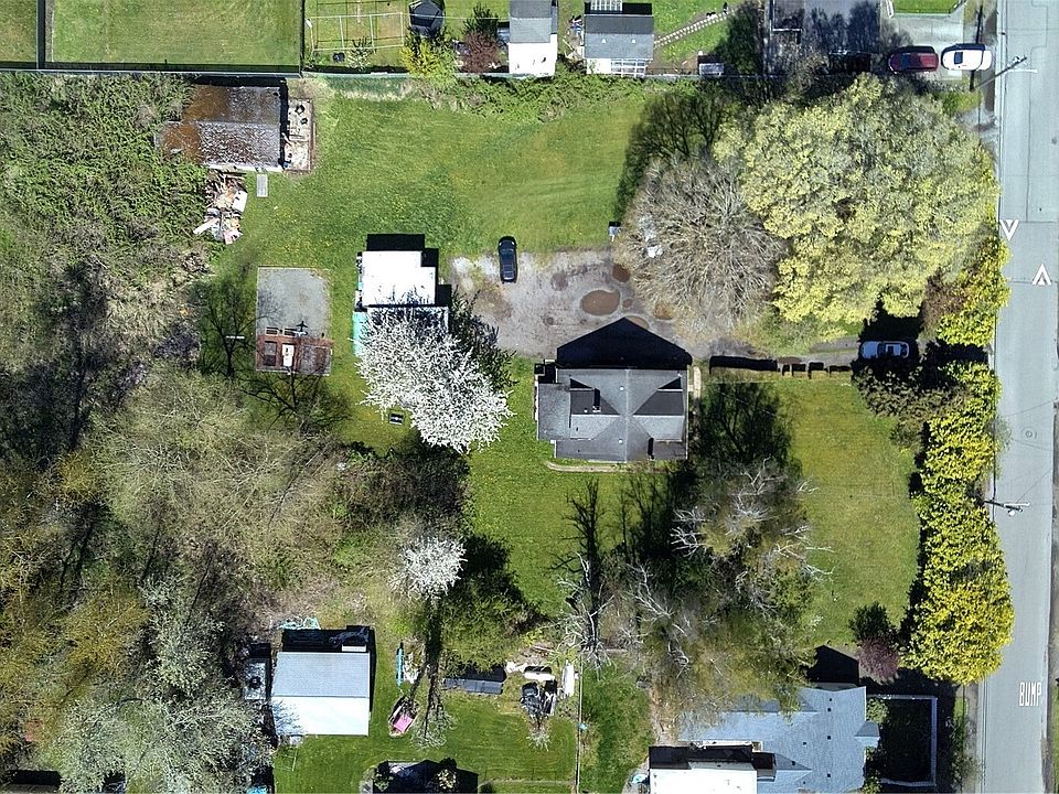 1st image of 8818 E D Street