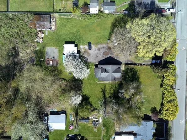8818 E D Street, Tacoma, WA 98445