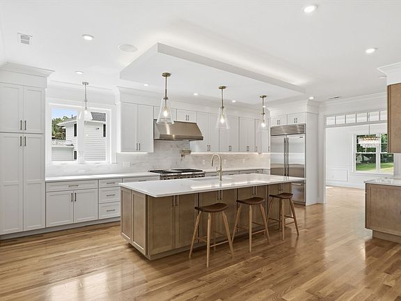 3rd image of 13 Parker Rd