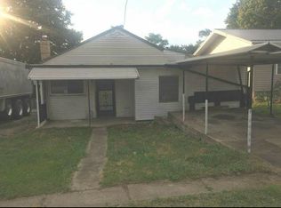 543 Locust St, Leechburg, PA 15656