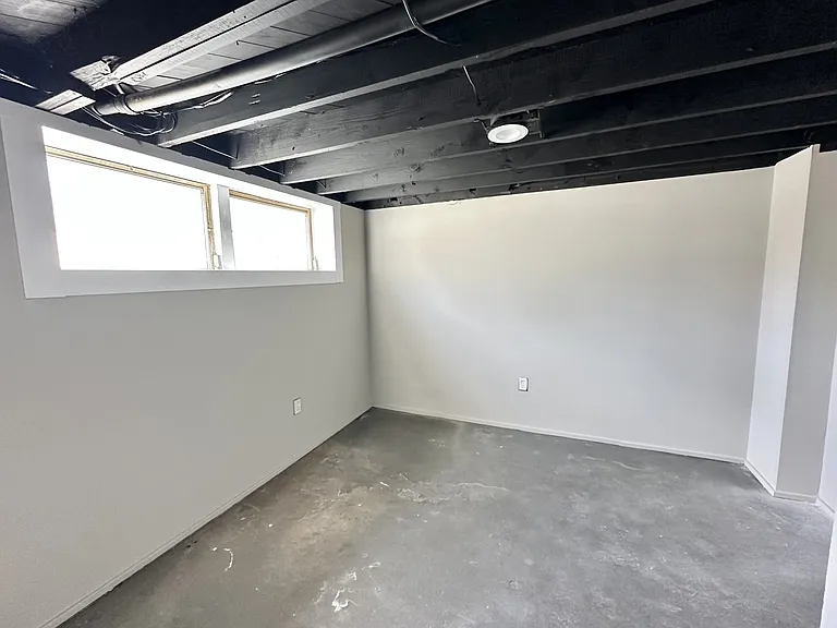7824 Rugby Ct — Photo 12