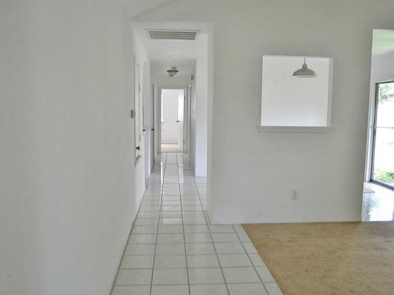 3rd image of 8707 Parkcrest Forest Dr