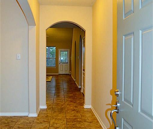 3rd image of 94 E Heritage Mill Cir