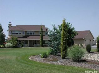 11760 Rising Rd, Wilton, CA 95693