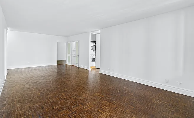 Rented by Mirador Real Estate | media 21