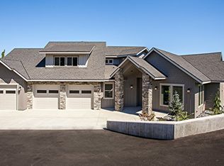 1924 Maiden Ln, Wenatchee, WA 98801