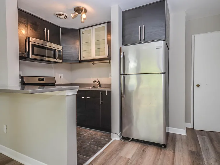4840 Macarthur Blvd NW #404 — Photo 10