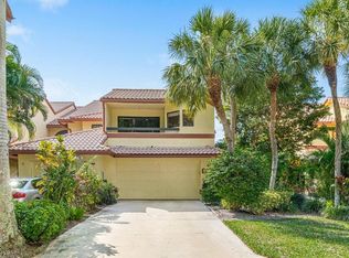 5425 10th Fairway Dr, Delray Beach, FL 33484