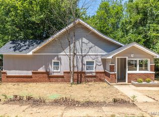 1331 Benton St, Poplar Bluff, MO 63901