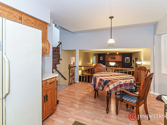 Kitchen / Breakfast Room