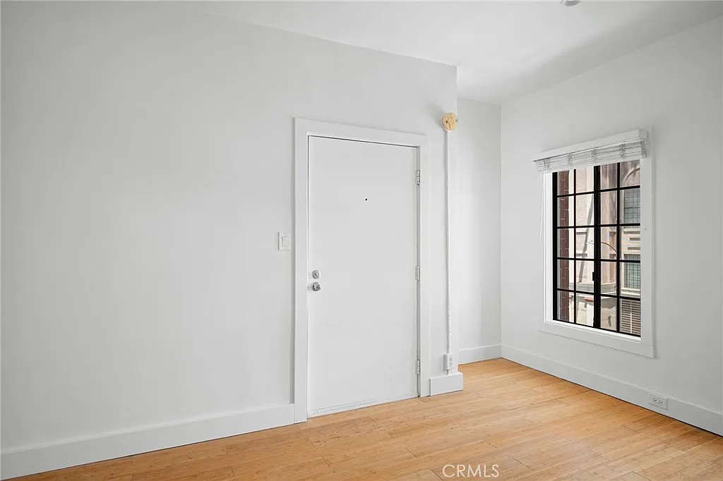 1 bed, 500 sqft, $1,825 — Photo 4