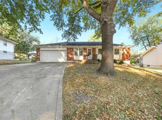 16800 E 31st St S, Independence, MO 64055