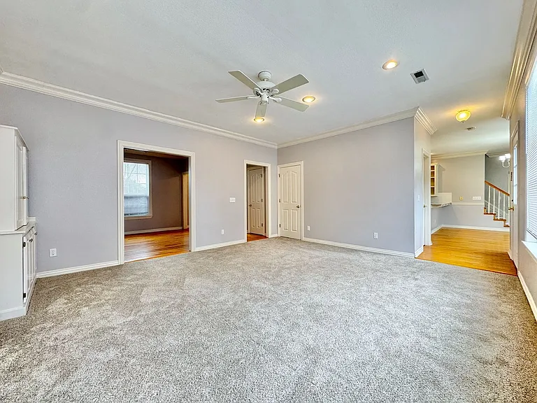 3834 E Chadwick Dr — Photo 7