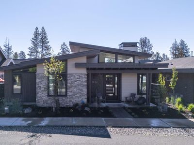 1036 N Forest Edge Dr, Sisters, OR, 97759