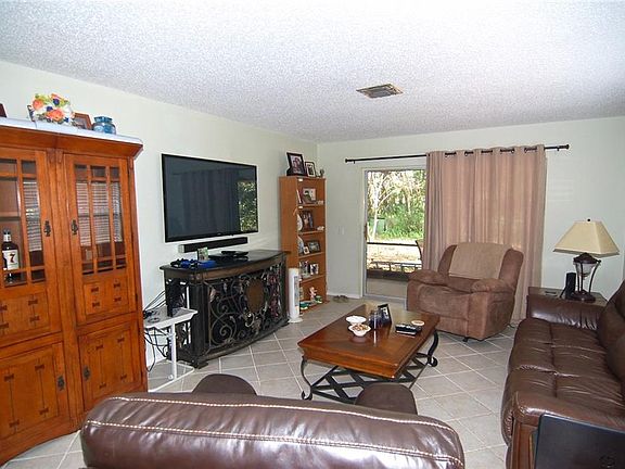 5th image of 26307 Baird Ave
