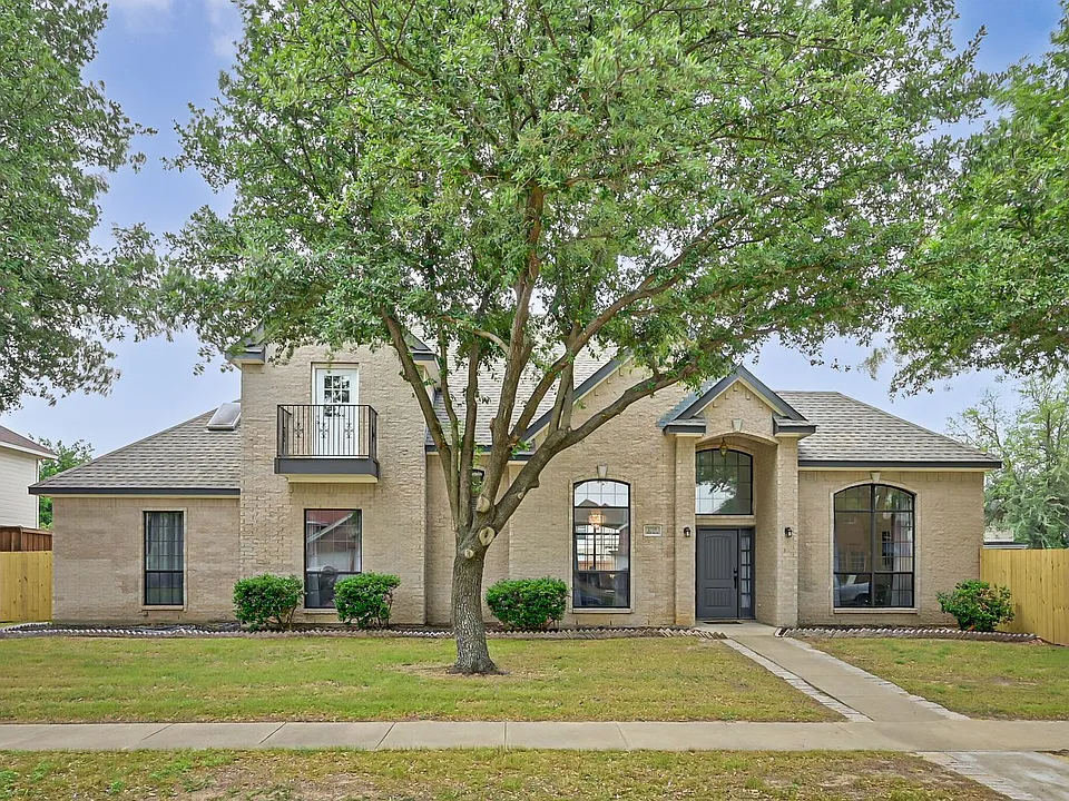 2735 Water Oak Dr