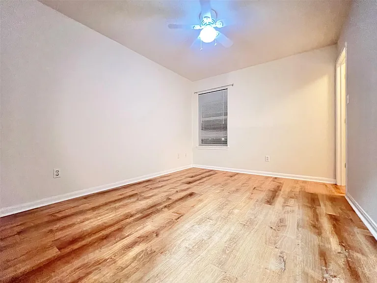 1103 Apollo Ln — Photo 22