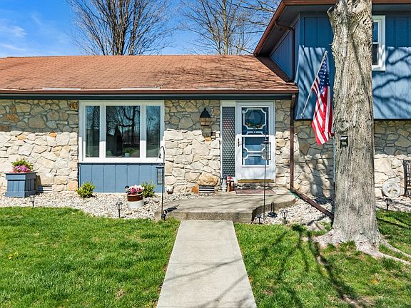 5th image of 538 Swan Dr