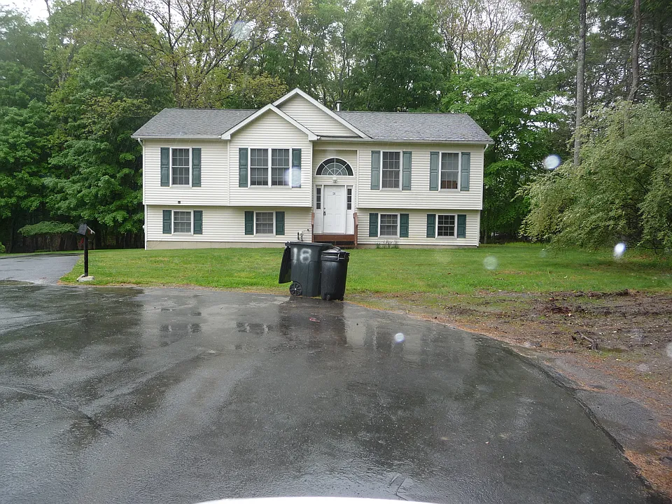 18 Penny Ln