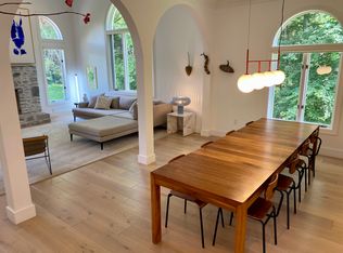 332 Racquet Club Rd, Asheville, NC 28803