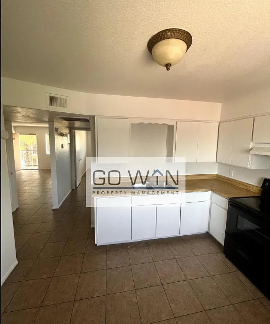 1758 East 6th Avenue — Photo 2
