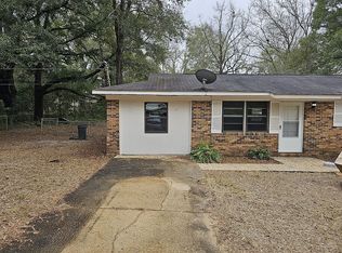 67 Meadow Ct, Level Plains, AL 36330