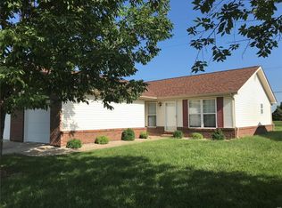 648 Carol Ann Dr, O'Fallon, IL 62269