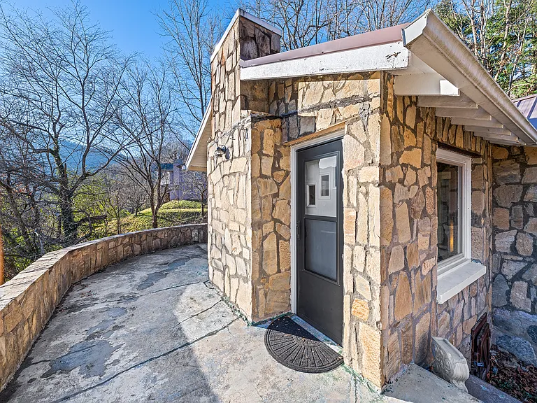 101 Starlight Ln — Photo 49