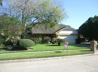 8010 Sunnyvale Forest Dr, Houston, TX 77088