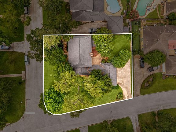 2nd image of 6623 Ampton Dr