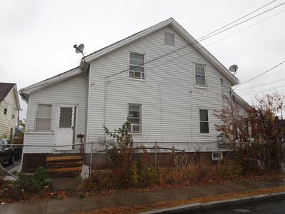 60-62 Bliss Street, Hartford, CT, 06114